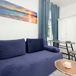 Helska Functional Near The With Parking By Renters Appartamento *