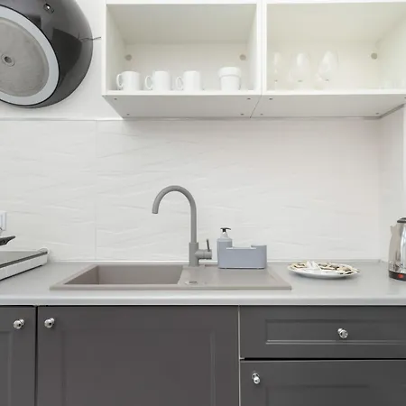 Helska Functional Near The With Parking By Renters Apartment *