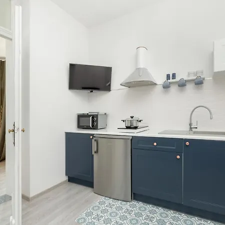 Helska Functional Near The With Parking By Renters