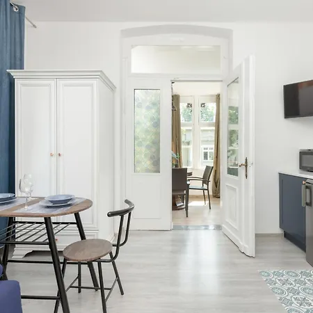 Helska Functional Near The With Parking By Renters Apartment Sopot