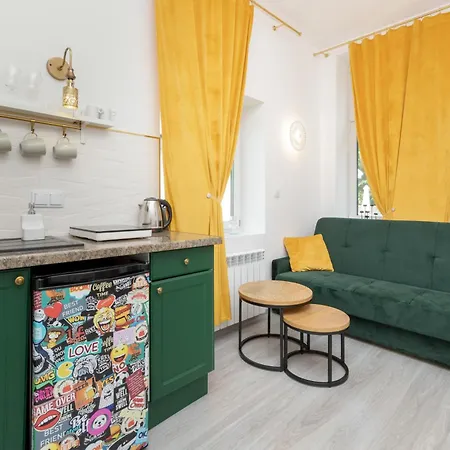 Helska Functional Near The With Parking By Renters * Sopot