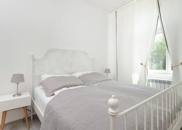 Helska Functional Near The With Parking By Renters Apartment Sopot