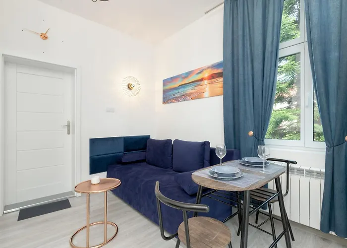 Helska Functional Near The With Parking By Renters *