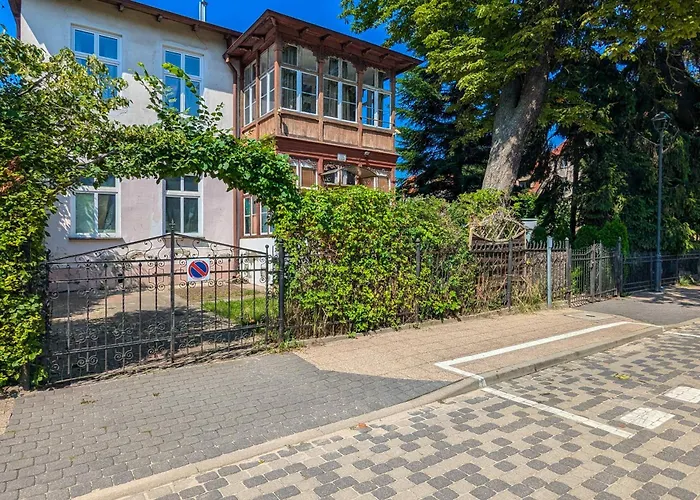 Helska Functional Near The With Parking By Renters Apartment Sopot