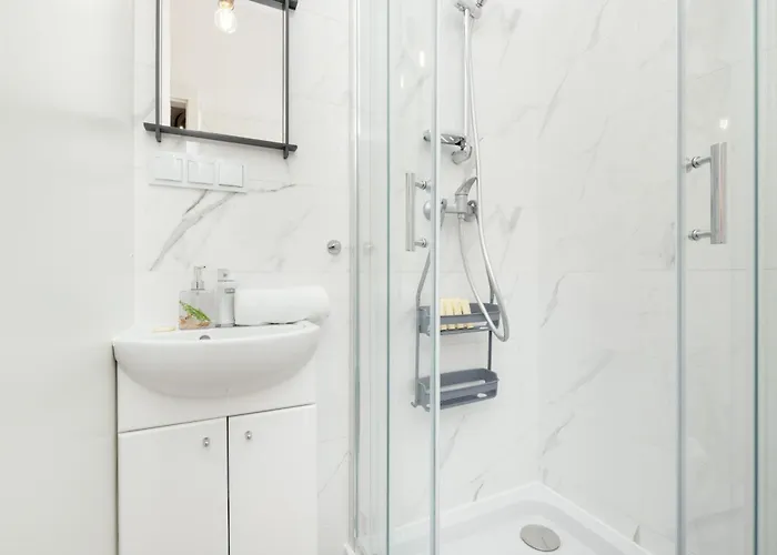 Helska Functional Near The With Parking By Renters * Sopot