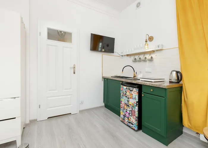 Helska Functional Near The With Parking By Renters *